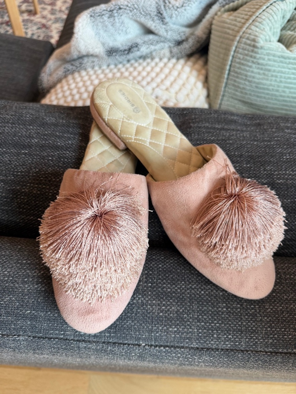 Birdies Women's Pink Suede Tassel Slippers, size 10